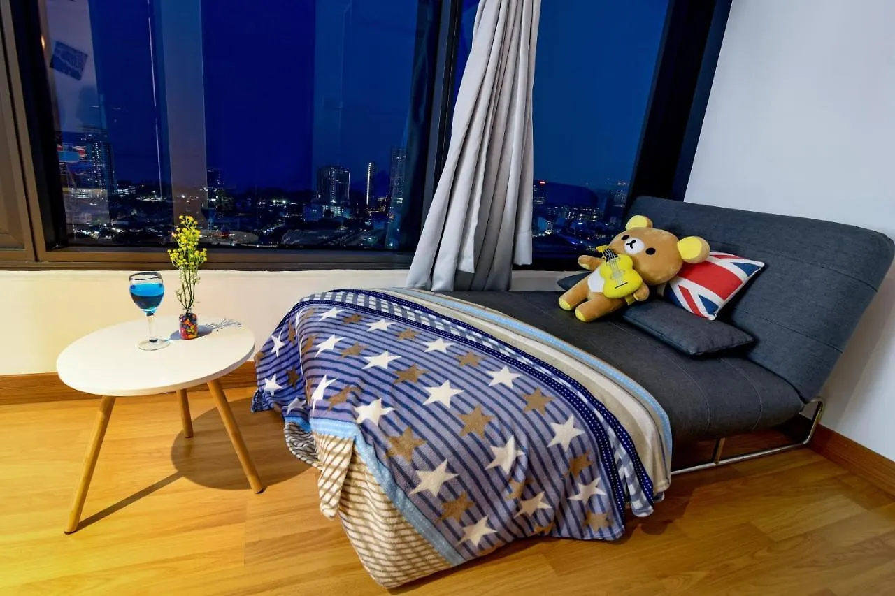 Apartment Tropicana 218 Georgetown #31 無敵海景 一房一廳式max.6Pax